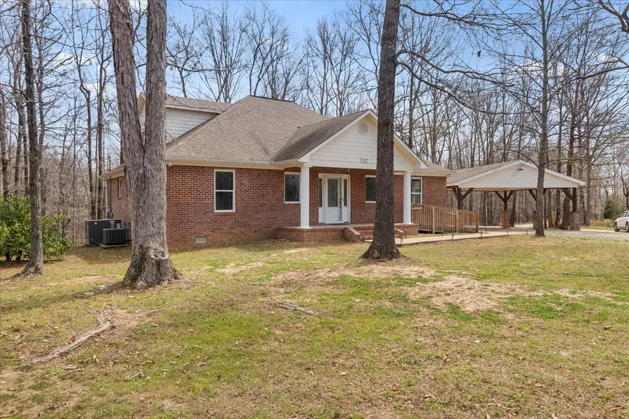 732 Tiger Bennett Rd, Hampshire, TN 38461 - #3