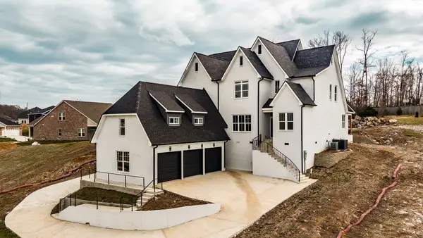 124 Manor Way, Hendersonville, TN 37075