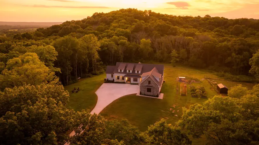 1489 Old Tva Rd, Columbia, TN 38401 - #2