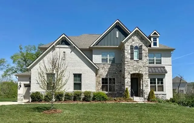 3233 Chase Point Dr, Franklin, TN 37067 - #1