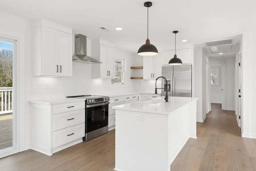 103 Peninsula Park Dr, Hendersonville, TN 37075 - #2