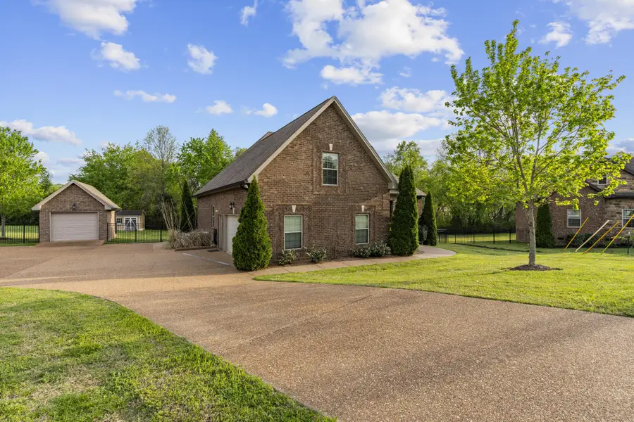 807 Kimber Ln, Lebanon, TN 37087 - #2