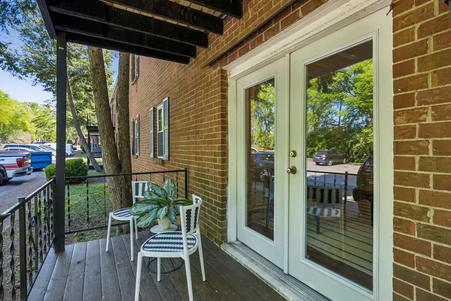 601 Boyd Mill Ave #M8, Franklin, TN 37064 - #3