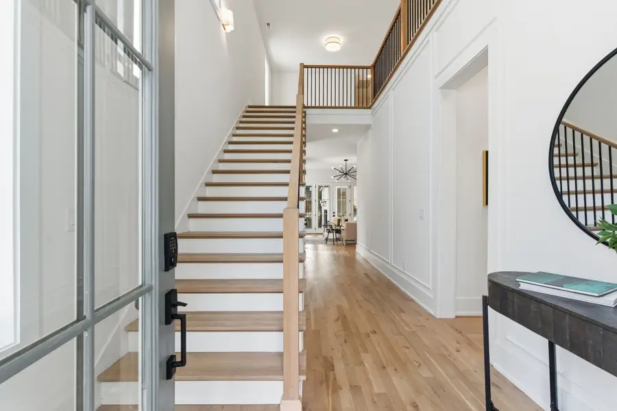 1523 Graybar Ln, Nashville, TN 37215 - #3