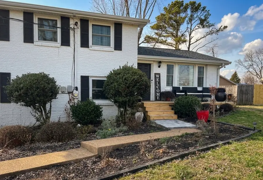 103 Riverwood Dr, Hendersonville, TN 37075 - #2