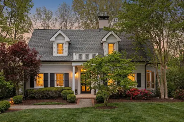 4324 Signal Hill Dr, Nashville, TN 37205