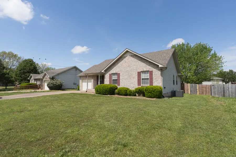 1255 Silver Star Dr, Clarksville, TN 37042 - #2
