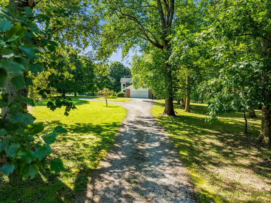 109 Carter Farris Ln, Winchester, TN 37398 - #3