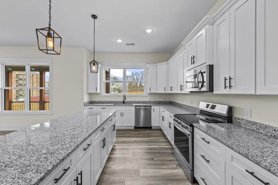 135 Max Lane Dr, Jackson, TN 38305 - #2