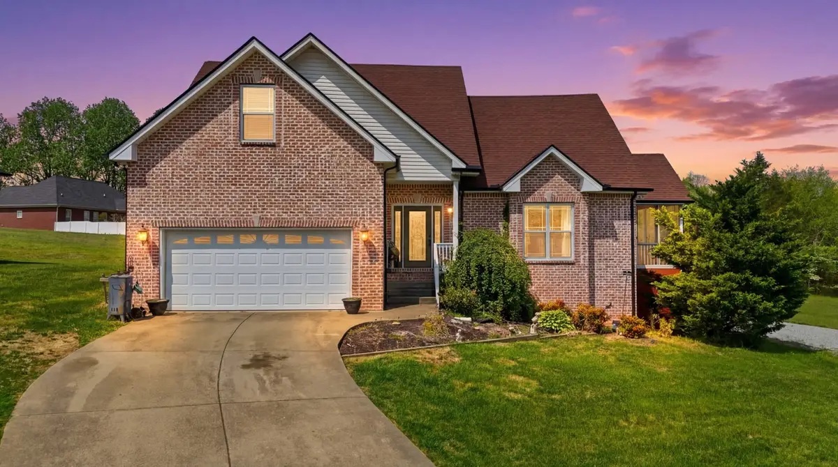 4046 Summit Dr, Greenbrier, TN 37073 - #1