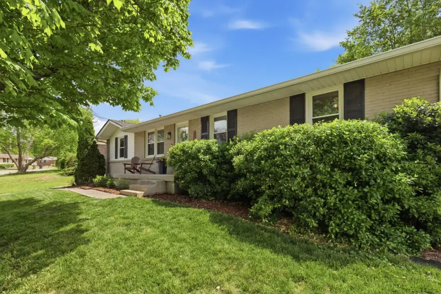 533 Adamwood Dr, Nashville, TN 37211 - #3