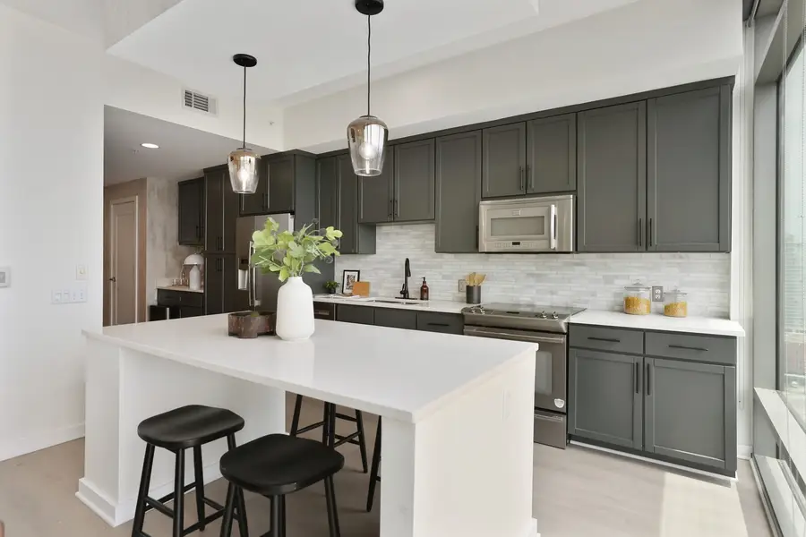 1212 Laurel St #1905, Nashville, TN 37203 - #3