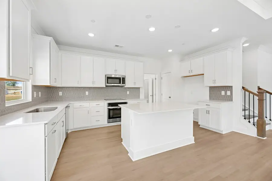 2965 Sharpstone Dr, Columbia, TN 38401 - #3