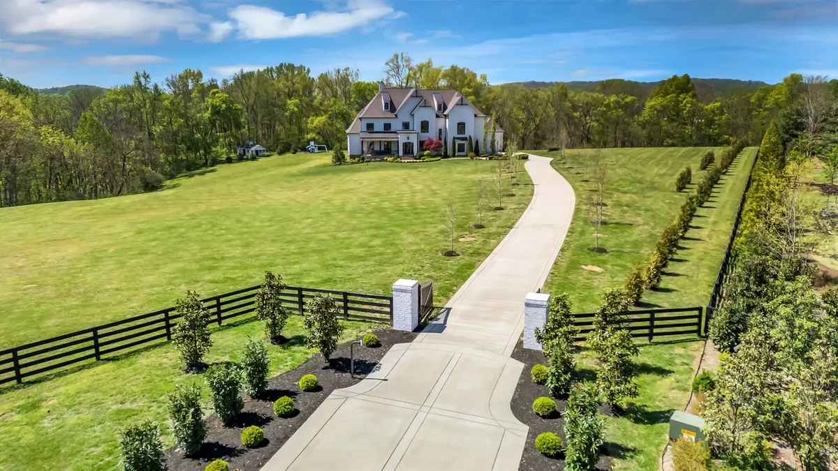 5026 Hilltop Ln, College Grove, TN 37046 - #1