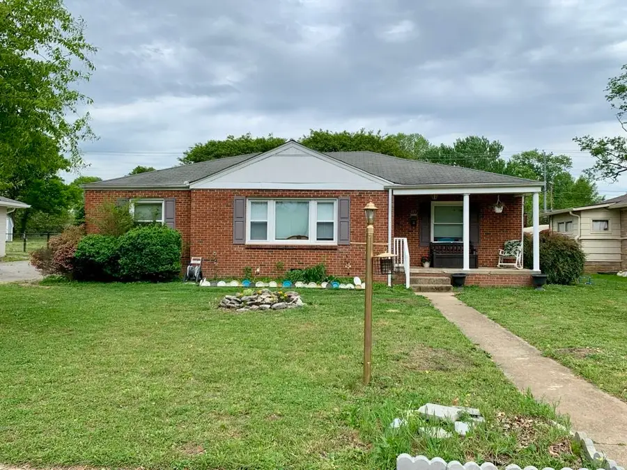 917 3rd Ave, Fayetteville, TN 37334 - #3