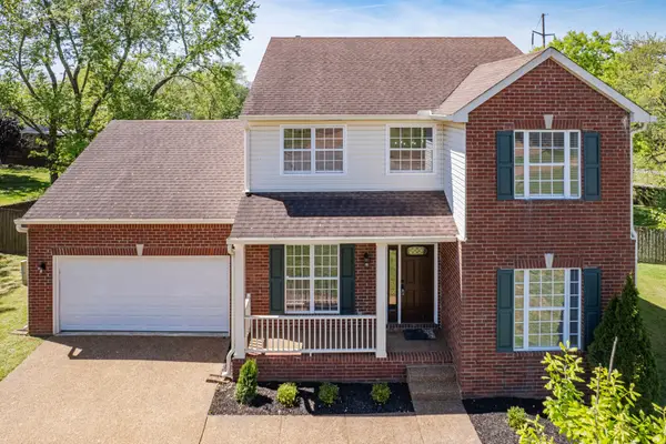 203 Trophy Ct, Thompsons Station, TN 37179