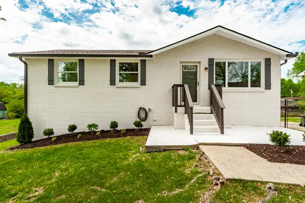 709 Perry Dr, Springfield, TN 37172