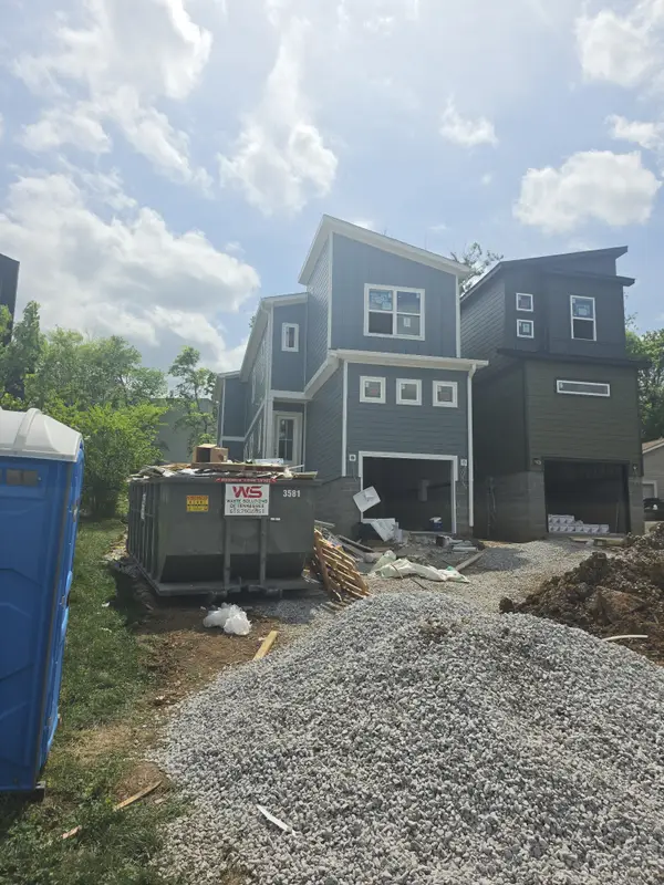 412 E Bend Dr, Nashville, TN 37209
