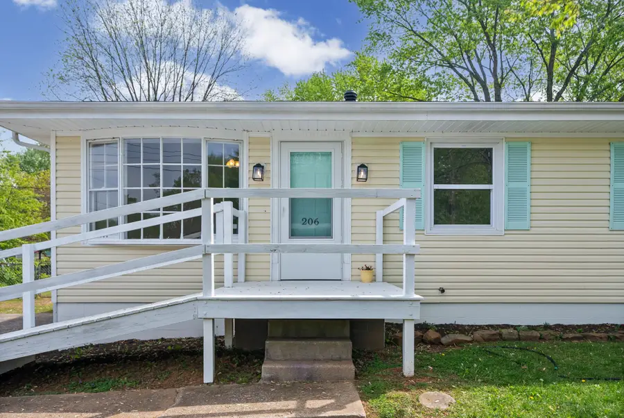 206 Crest Dr, Hopkinsville, KY 42240 - #3