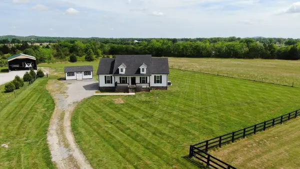 3156 Beasley Rd, Chapel Hill, TN 37034