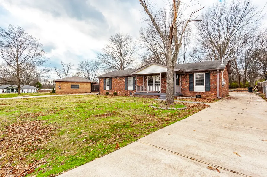 124 Anchor Dr, Hendersonville, TN 37075 - #2