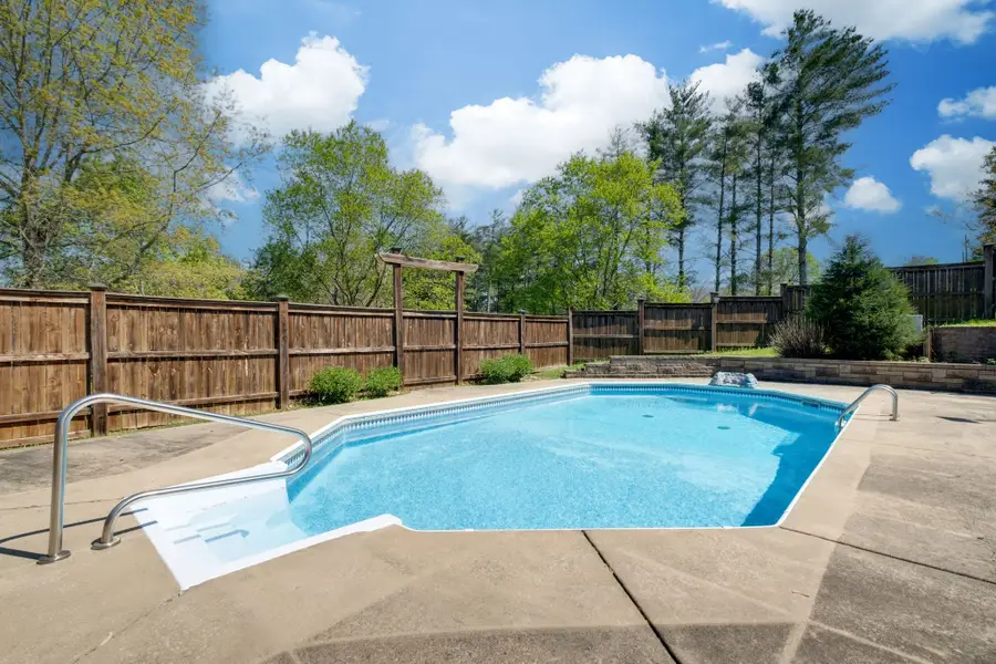 1249 White Road, Bon Aqua, TN 37025 - #3