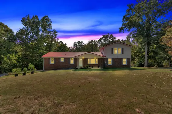 1008 Allen Rd, Ashland City, TN 37015