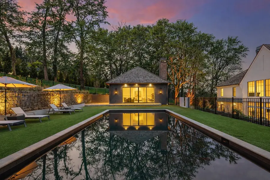 1049 Overton Lea Rd, Nashville, TN 37220 - #2