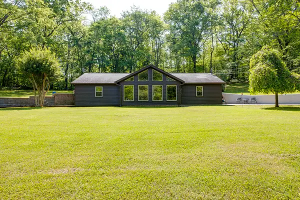 380 Mt Olive Cemetery Rd, Lynnville, TN 38472