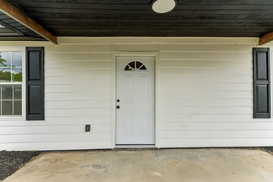 330 W Washington St, Pulaski, TN 38478 - #2