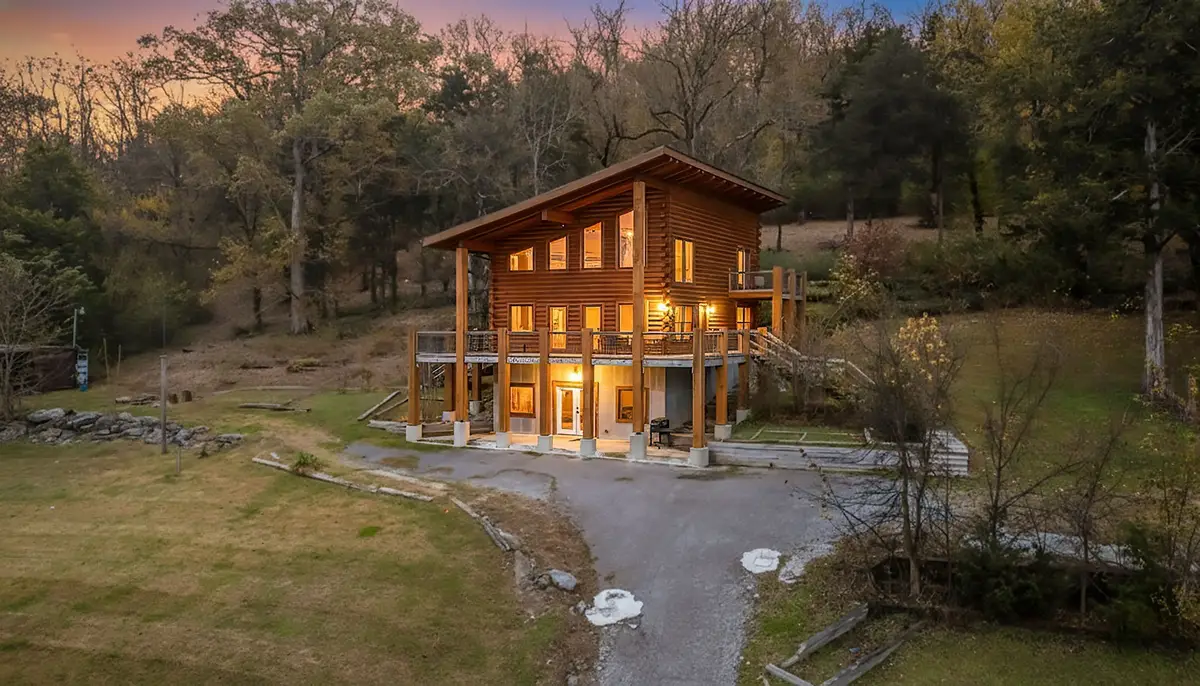 4664 Highway 64 E, Wartrace, TN 37183 - #1