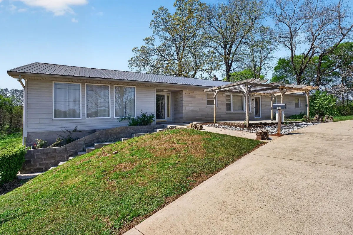 463 Franks Ferry Rd, Sparta, TN 38583 - #1