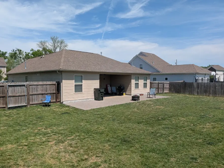 225 Leah Ct, Gallatin, TN 37066 - #3