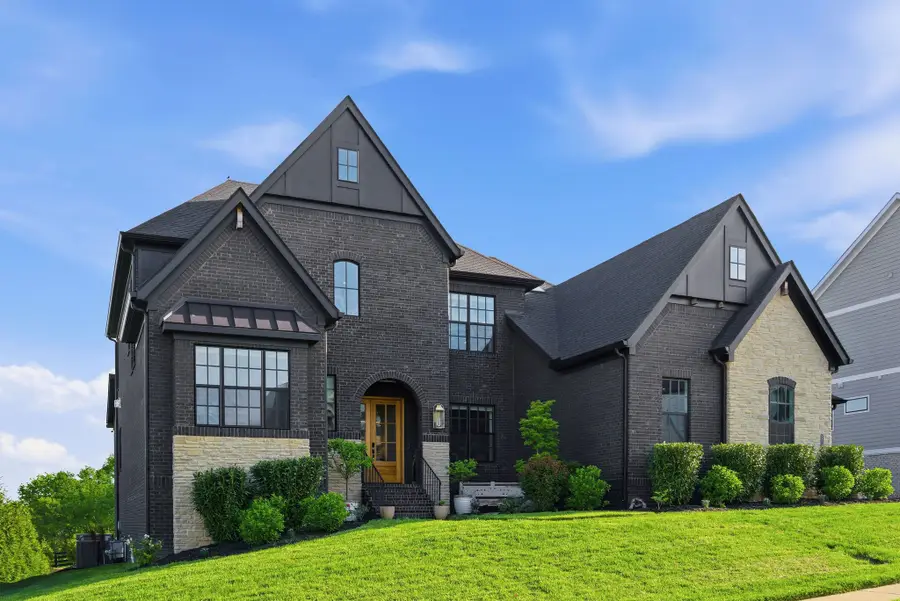 3304 Sarah Bee Ln, Thompsons Station, TN 37179 - #2