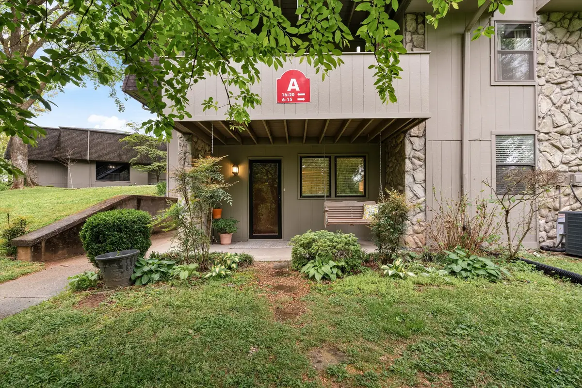 2929 Selena Dr #16, Nashville, TN 37211 - #1