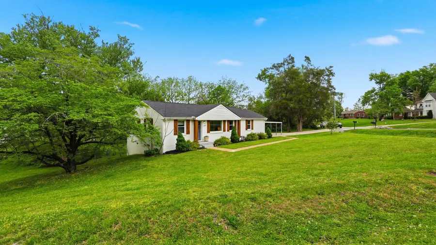 392 Brewer Dr, Nashville, TN 37211 - #2