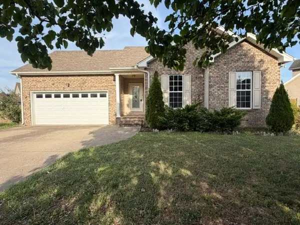 515 Preakness Cir, Pleasant View, TN 37146