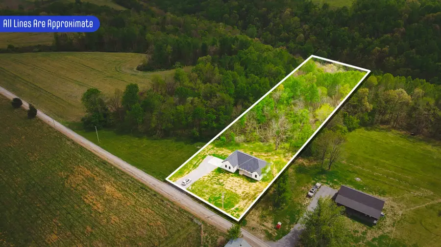 1737 Shiloh Rd, Lafayette, TN 37083 - #2