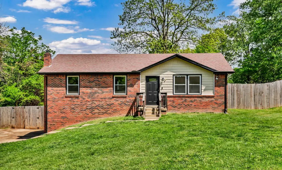 2186 Blakemore Dr, Clarksville, TN 37040 - #2