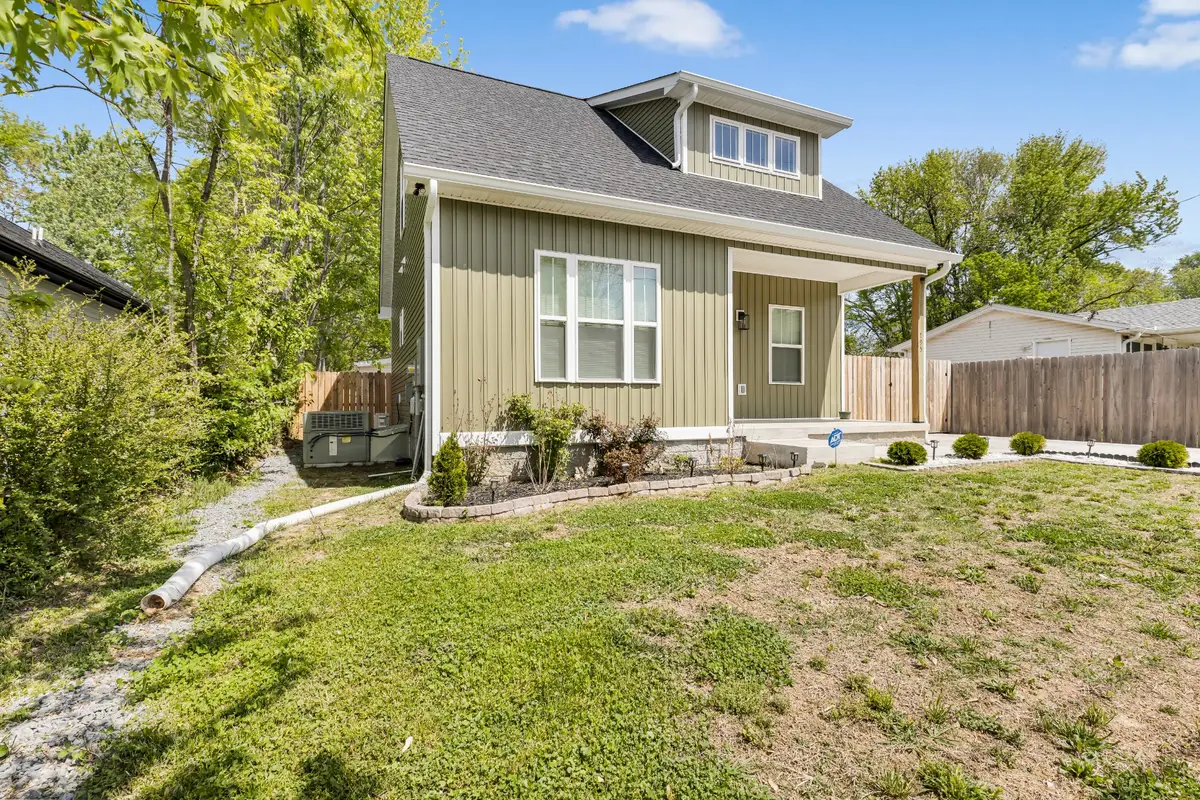795 19th Ave W, Springfield, TN 37172 - #1
