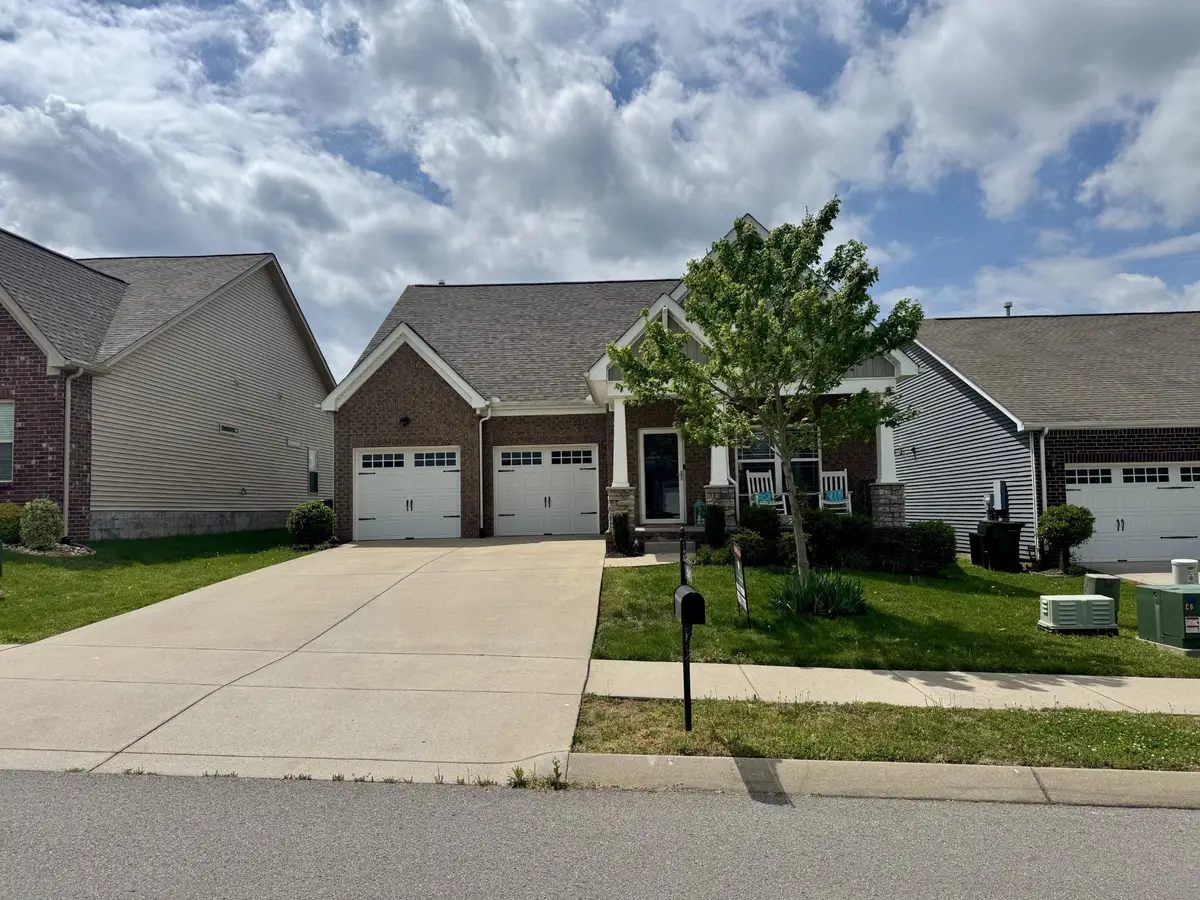 1319 Coates Ln, Gallatin, TN 37066 - #1