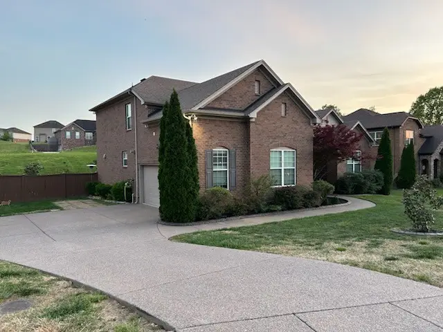 7005 Timber Cove Dr, Mount Juliet, TN 37122 - #2