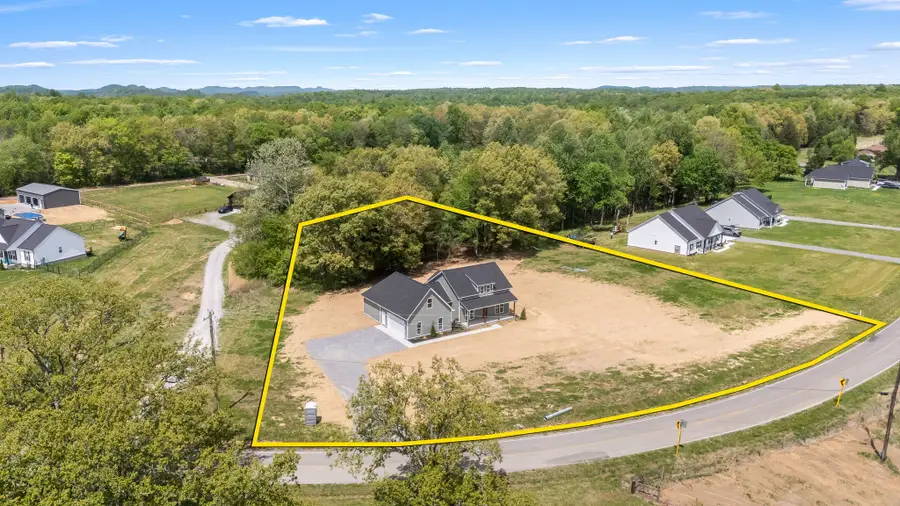 3776 Hollow Springs Rd, Bradyville, TN 37026 - #3