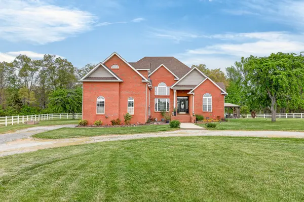 2015 Spry Rd, Bradyville, TN 37026