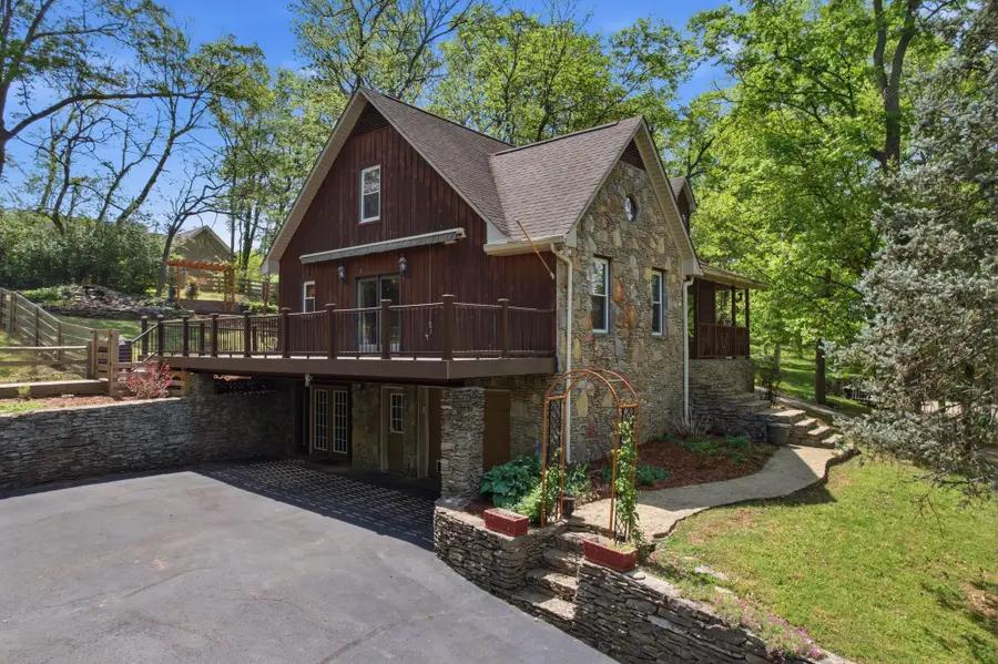 2105 Alpine Dr, Columbia, TN 38401 - #2