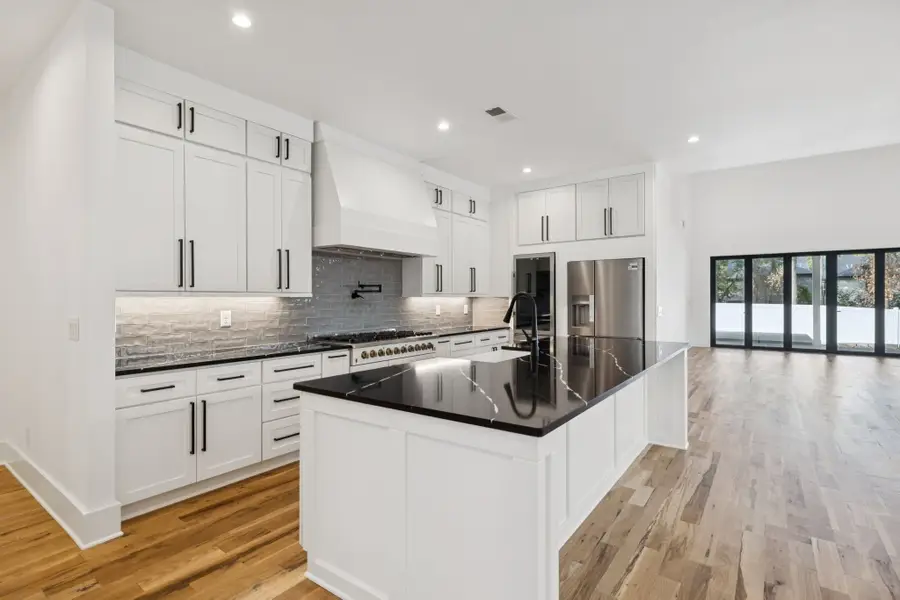 1112 Caldwell Ln, Nashville, TN 37204 - #3