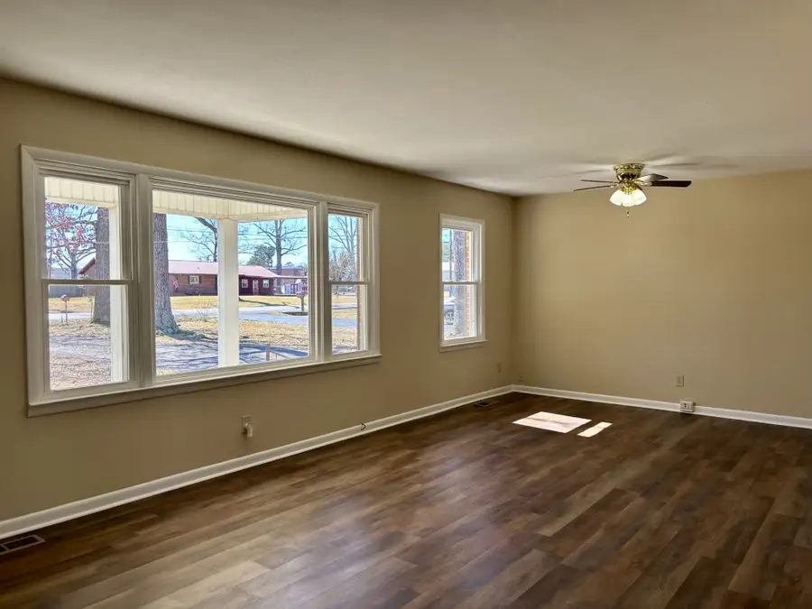 903 Royal Trl, Manchester, TN 37355 - #3