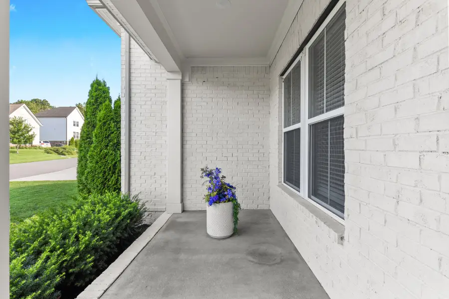 530 Oakvale Ln, Mount Juliet, TN 37122 - #3