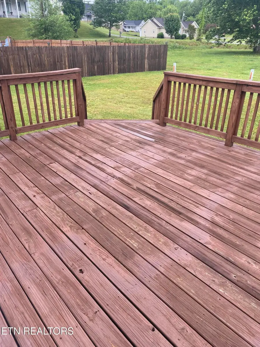 907 Doncaster Ave, Middlesboro, KY 40965 - #3