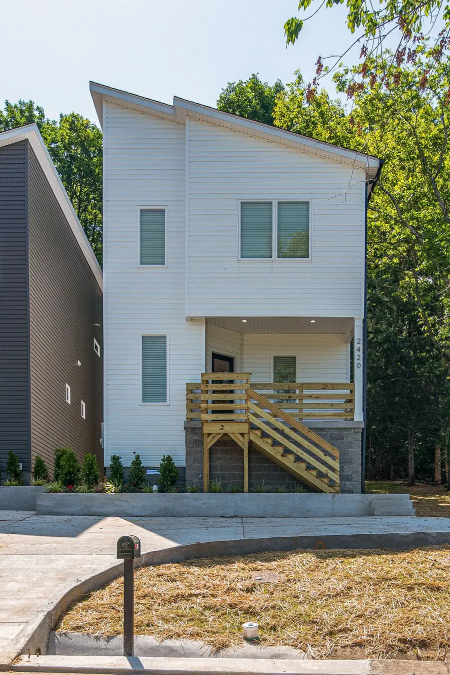 2420 Stivers St, Nashville, TN 37218 - #2